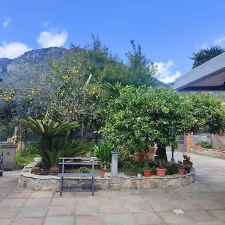 Sorrento Mimosa House Apartamento *